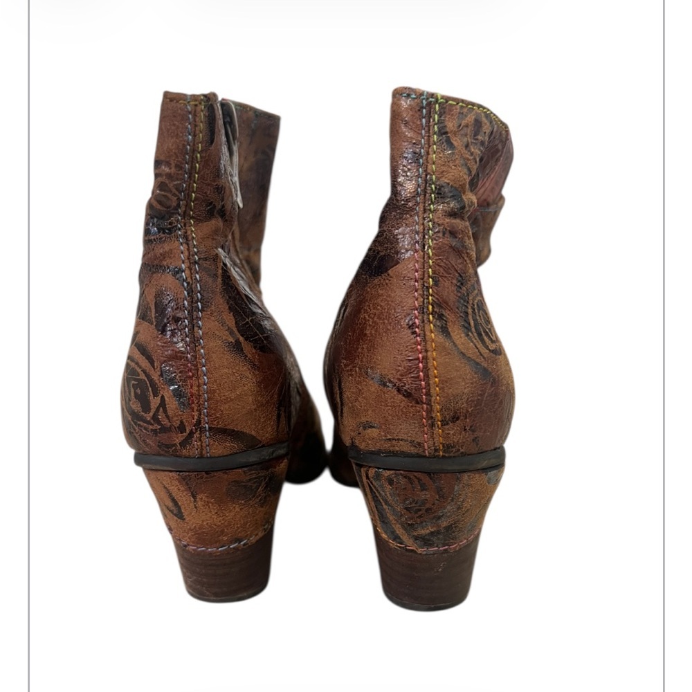 Spring Step Waterlily Leather Ankle Boots
Floral Brown Chunky Heel Boho - Picture 4 of 11